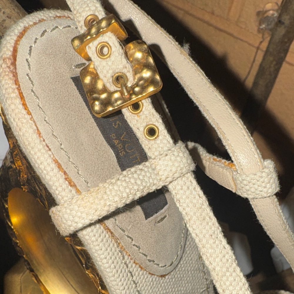 🌟Elegant Gold encrusted heel sandals - Picture 7 of 15